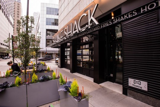 River North Shake Shack Outdoor Seating